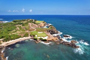 Cabot Saint Lucia (Point Hardy) 16th Green Rocks